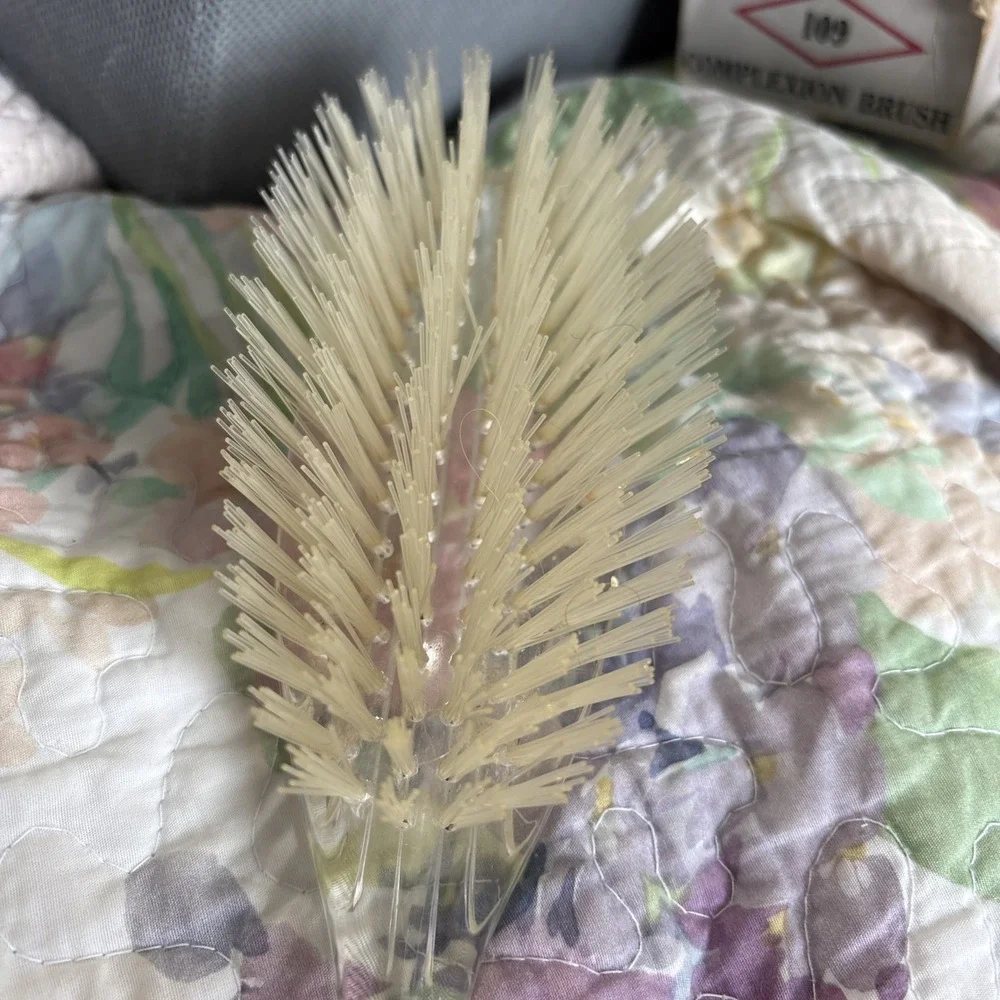VTG Clear Lucite Acrylic Nylon Hair Brush Vanity Dresser Brush Cream Bristles